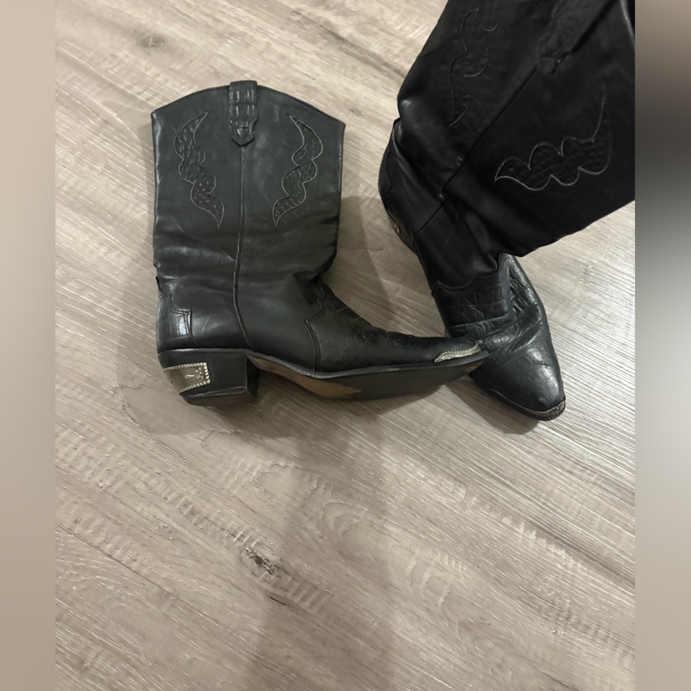 Dingo Black cowboy boots